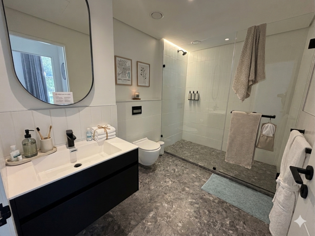 To Let 2 Bedroom Property for Rent in Sea Point Western Cape